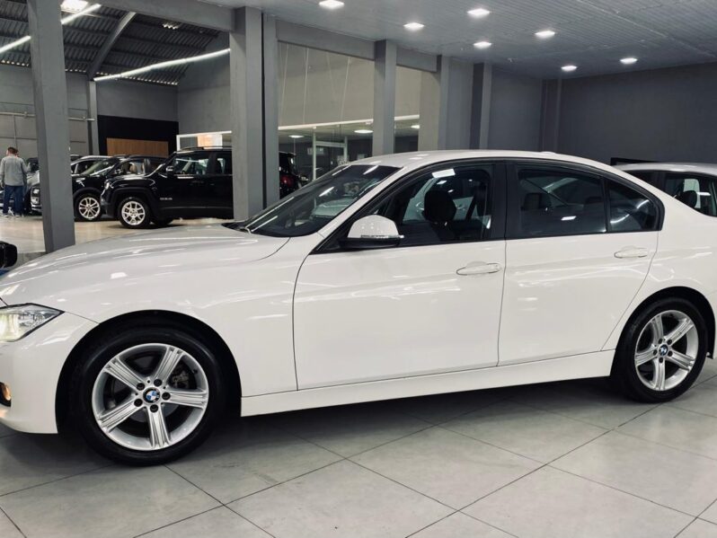 
								320I 2.0 16v TURBO ACTIVE FLEX 4P AUT full									