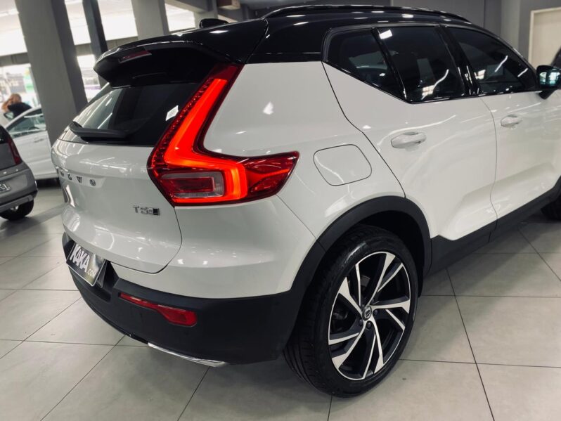 
								XC 40 T-5 R-DESIGN SPE. ED AWD full									