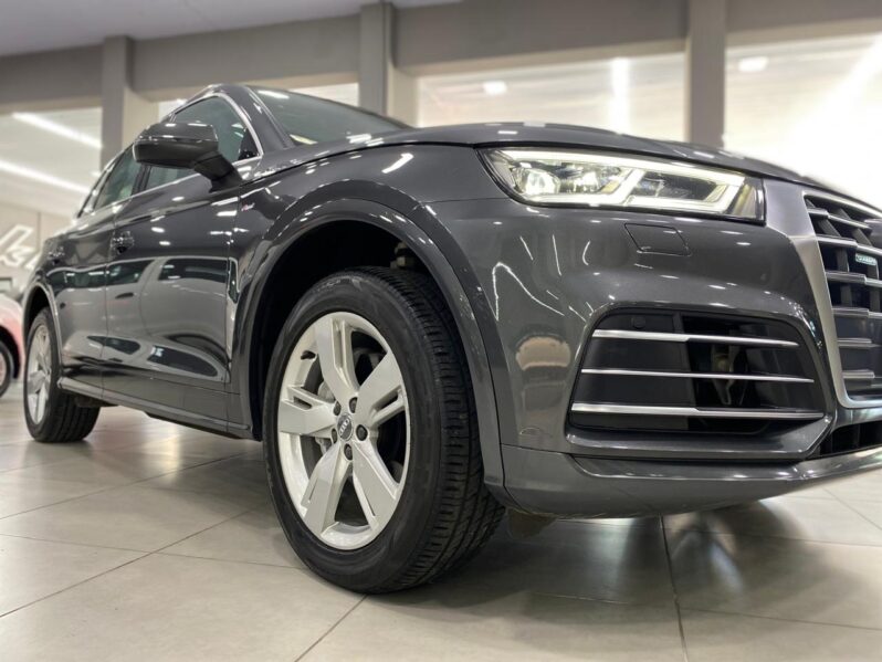 
								Q5 S-LINE 2.0 TFSI S TRONIC full									