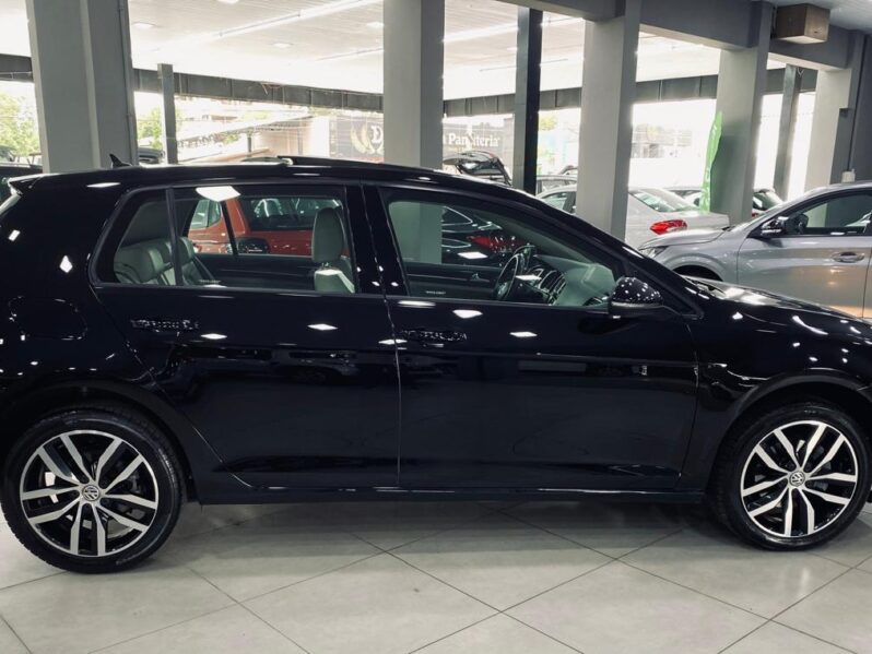 
								GOLF 1.4 TSI HIGHLINE 16V TOTAL FLEX 4P TIPTRONIC full									