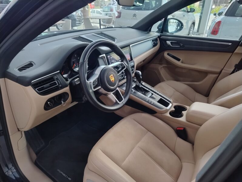 
								MACAN 2.0 TURBO full									