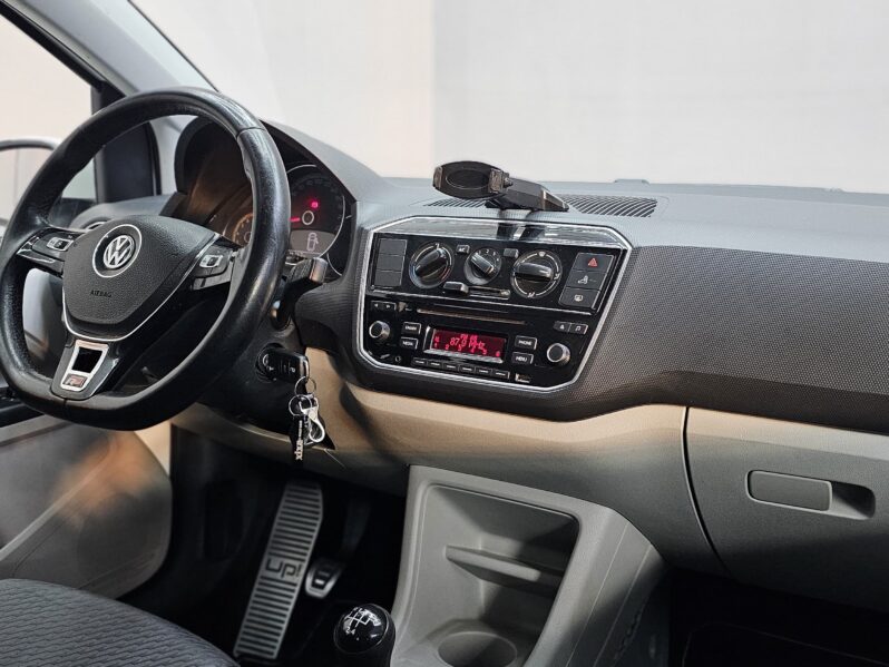 
								UP MOVE 1.0 TSI TOTAL FLEX 12V 5P full									