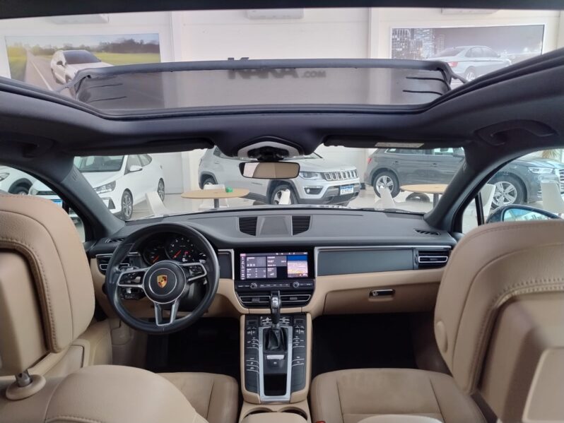 
								MACAN 2.0 TURBO full									