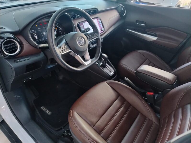 
								KICKS 1.6 EXCLUSIVE P. TECH CVT full									